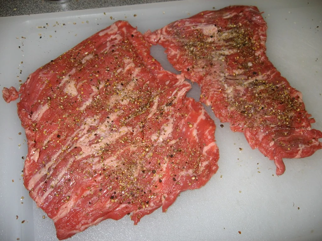 Entraña / Skirt Steak shown as a representative butcher-counter product